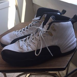 Retro Jordan 12 Taxis